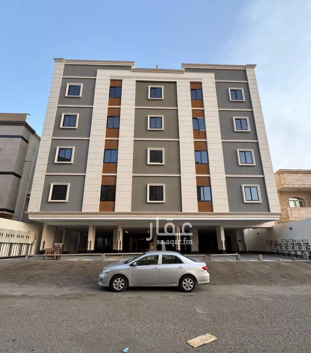 5 bedroom apartment in Ar Rayan 1