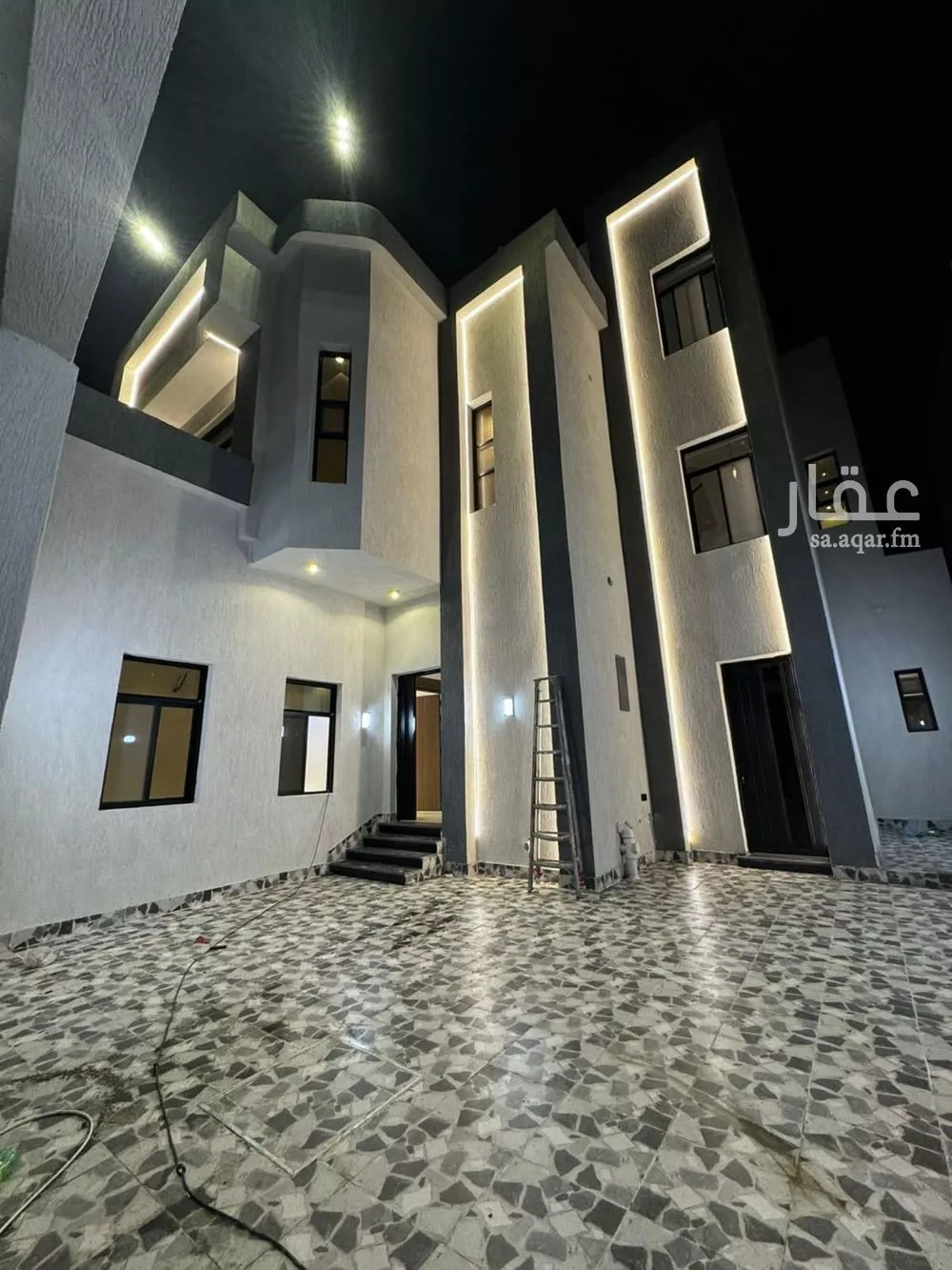 فيلا 6 غرف في بحرة 2