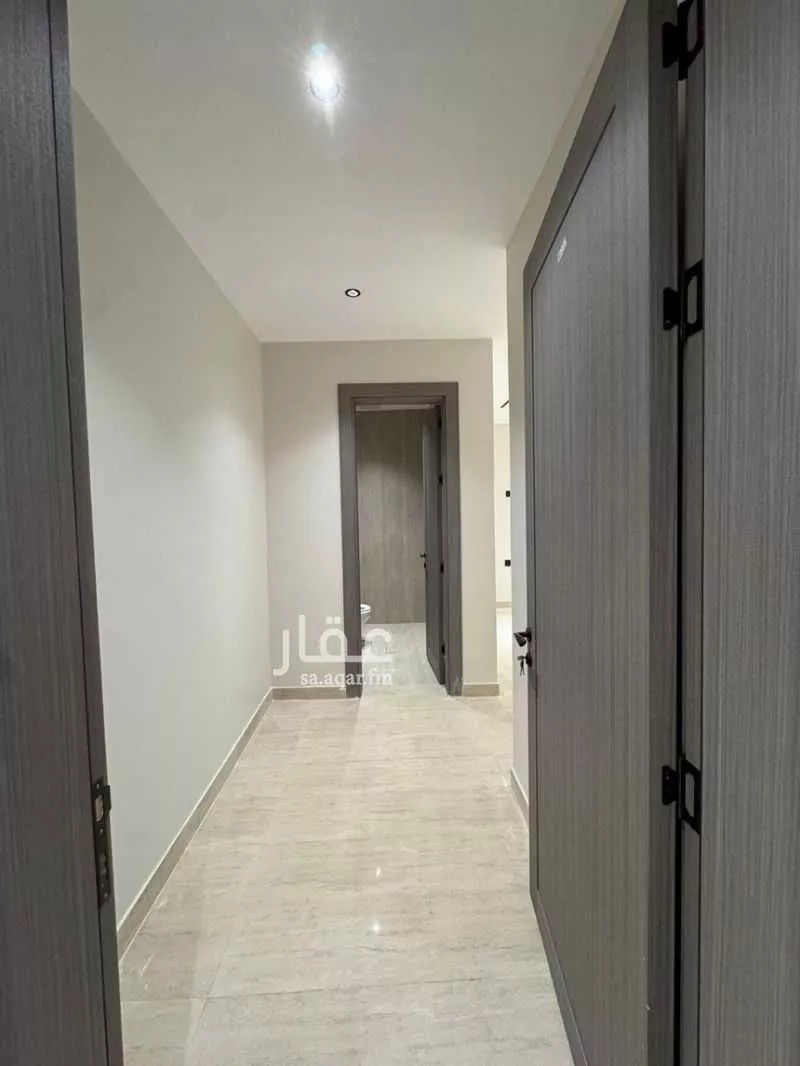 شقة 4 غرف في الحمرا 2