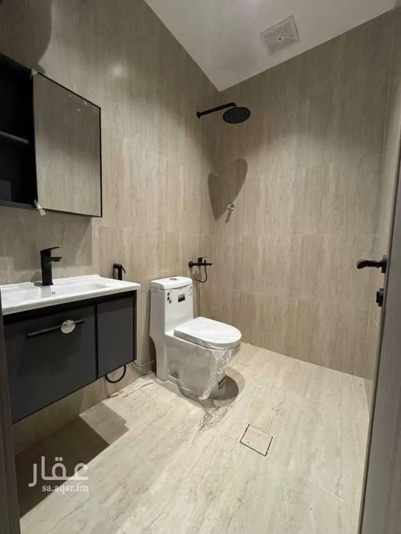 شقة 4 غرف في الحمرا 5