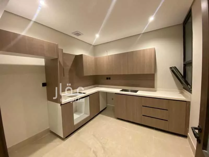 شقة 5 غرف في الحمرا 4