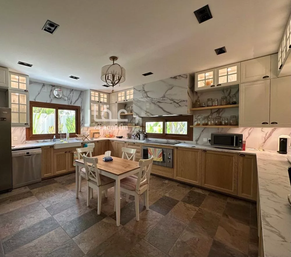 فيلا 10 غرف في الياقوت 4