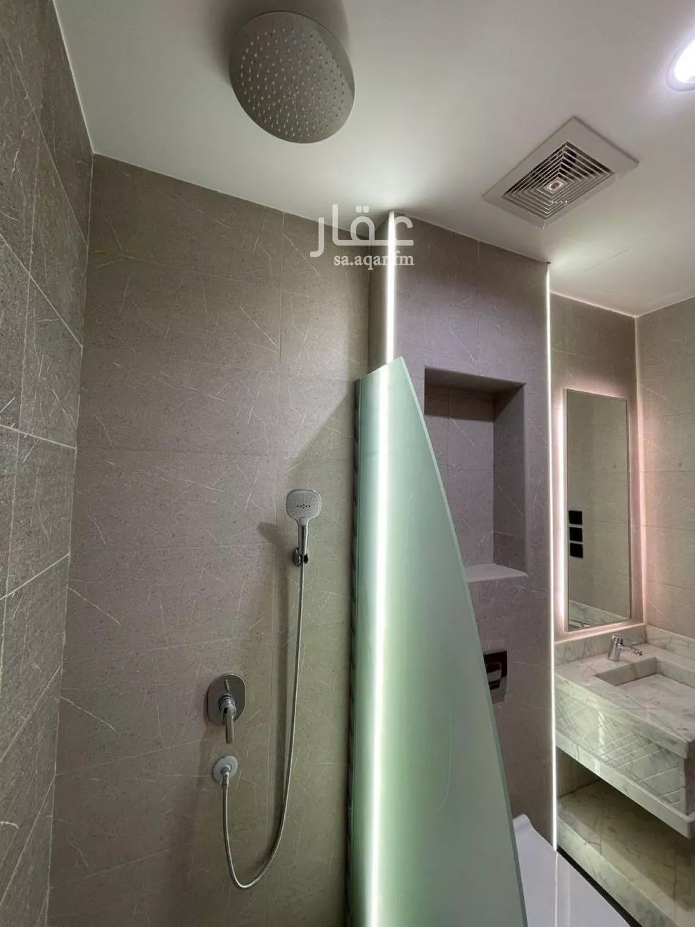 شقة 4 غرف في الملك فهد 4