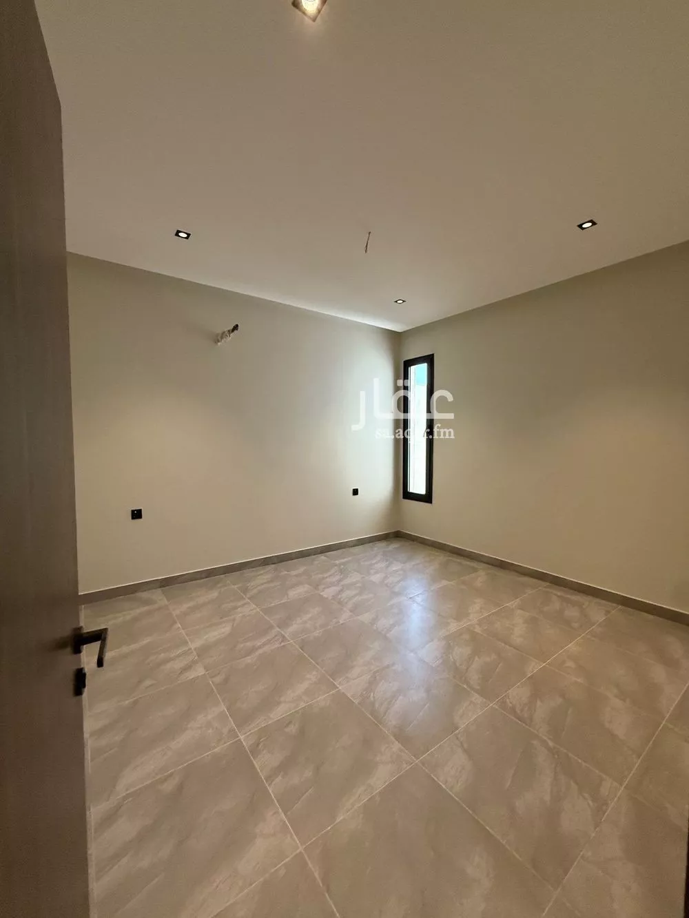 شقة 4 غرف في بطحاء قريش 5