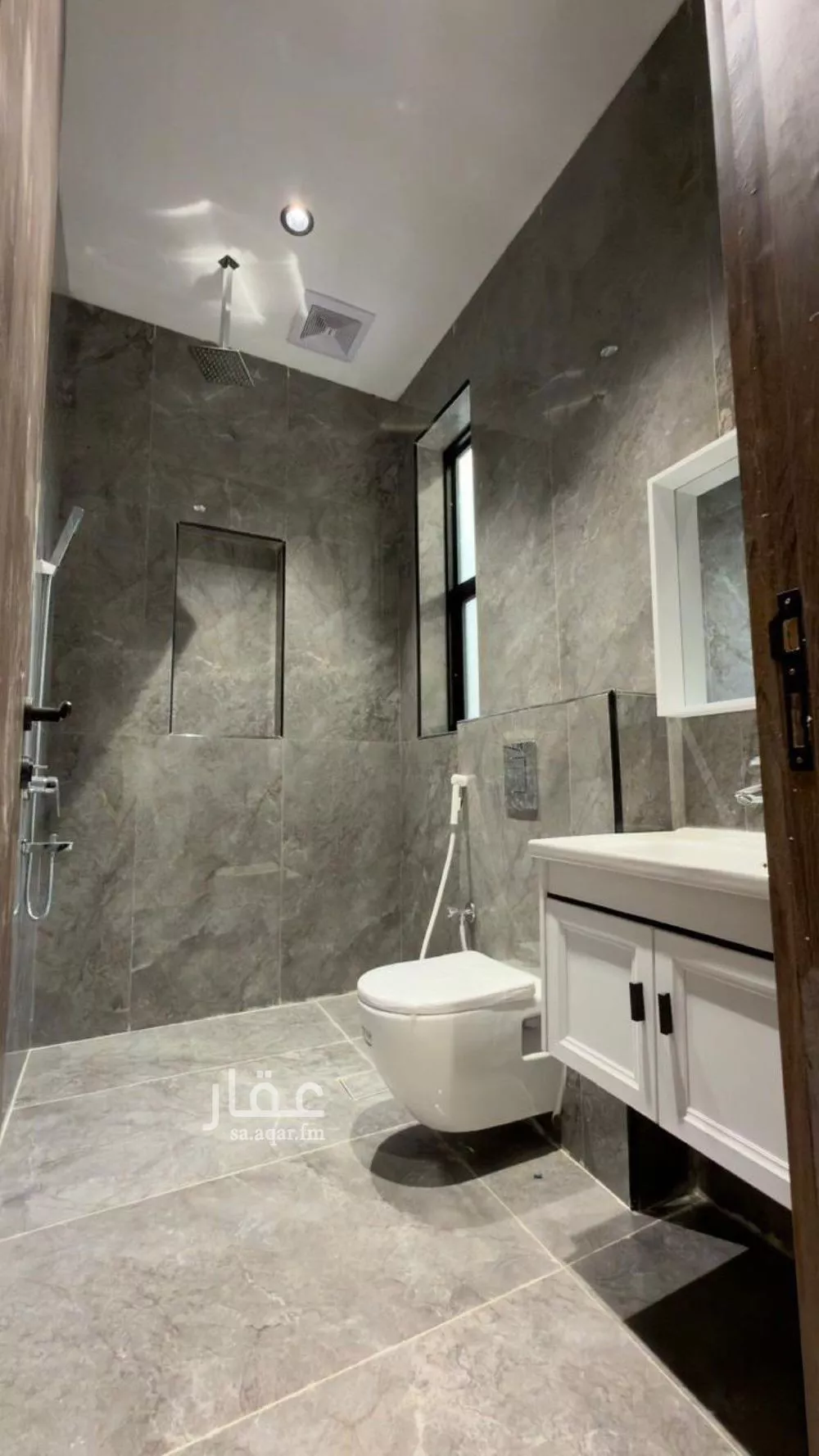 فيلا 11 غرف في العكيشية 3