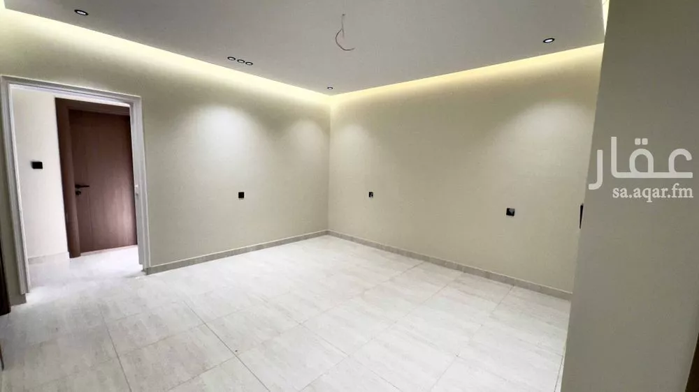 شقة 4 غرف في الروضة 5