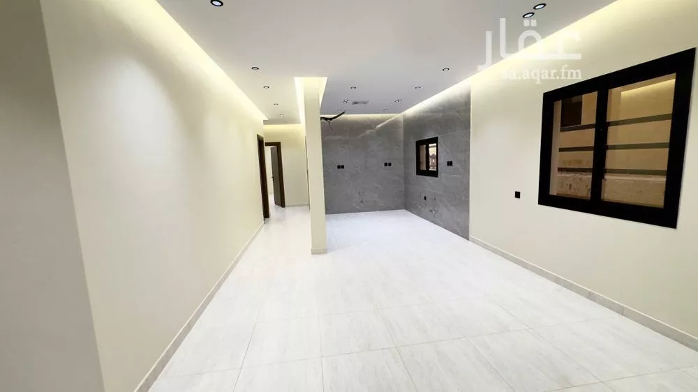 شقة 4 غرف في الروضة 3