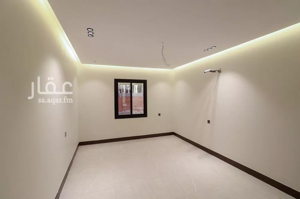 شقة 4 غرف في الروضة 4