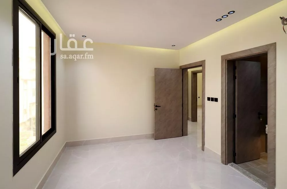 شقة 4 غرف في الروضة 4