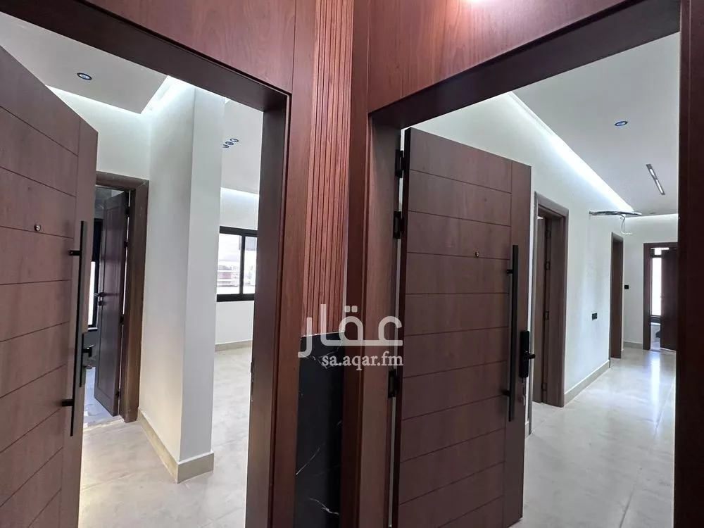 شقة 4 غرف في الروضة 4