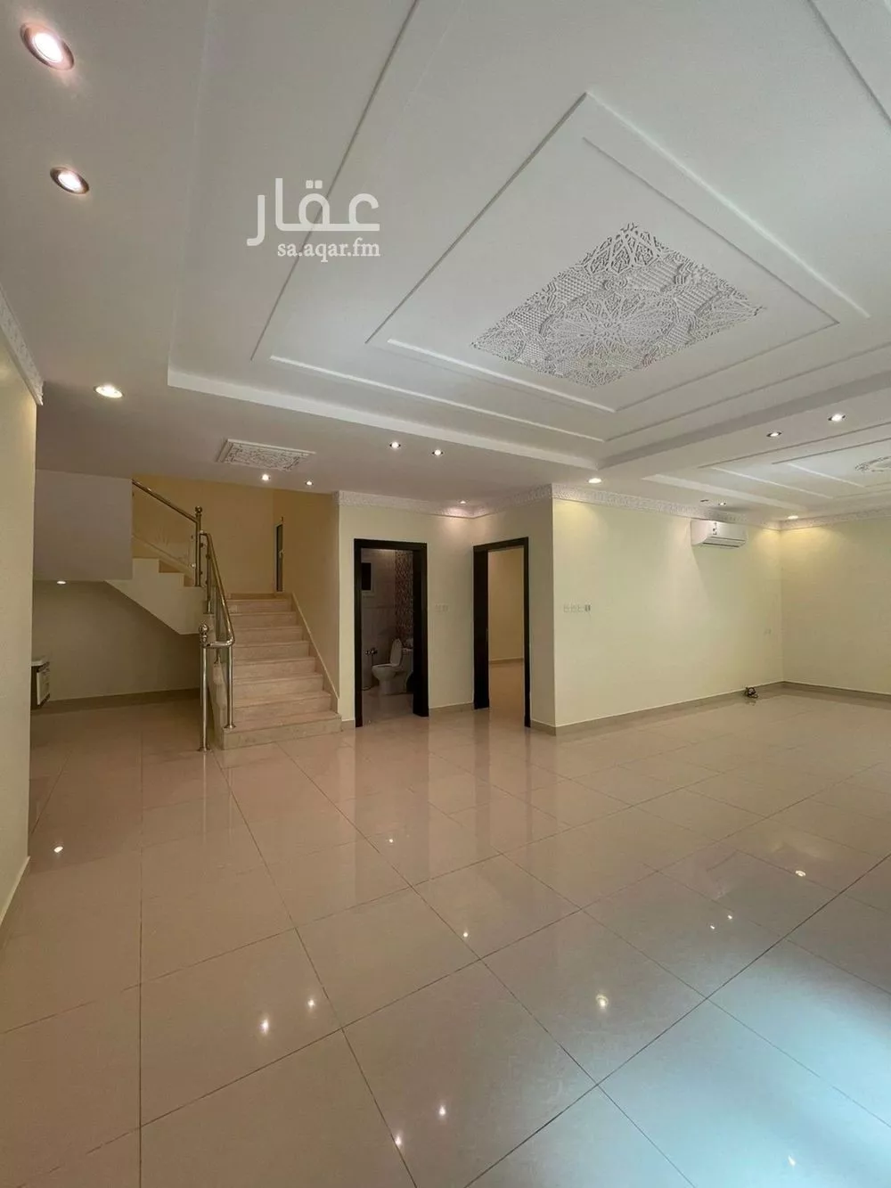 5 bedroom villa in Al Wadi, Riyadh 10