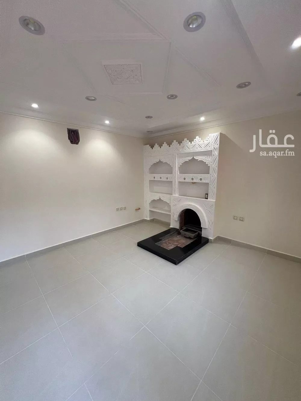 فيلا 9 غرف في الياسمين 3