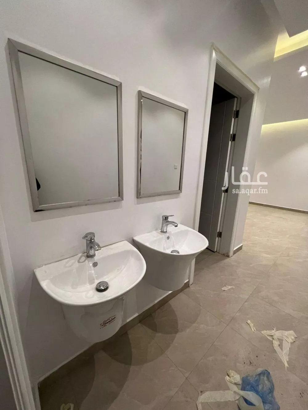 فيلا 5 غرف في العارض 3