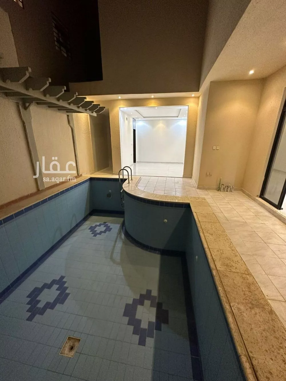 فيلا 5 غرف في الرمال 4