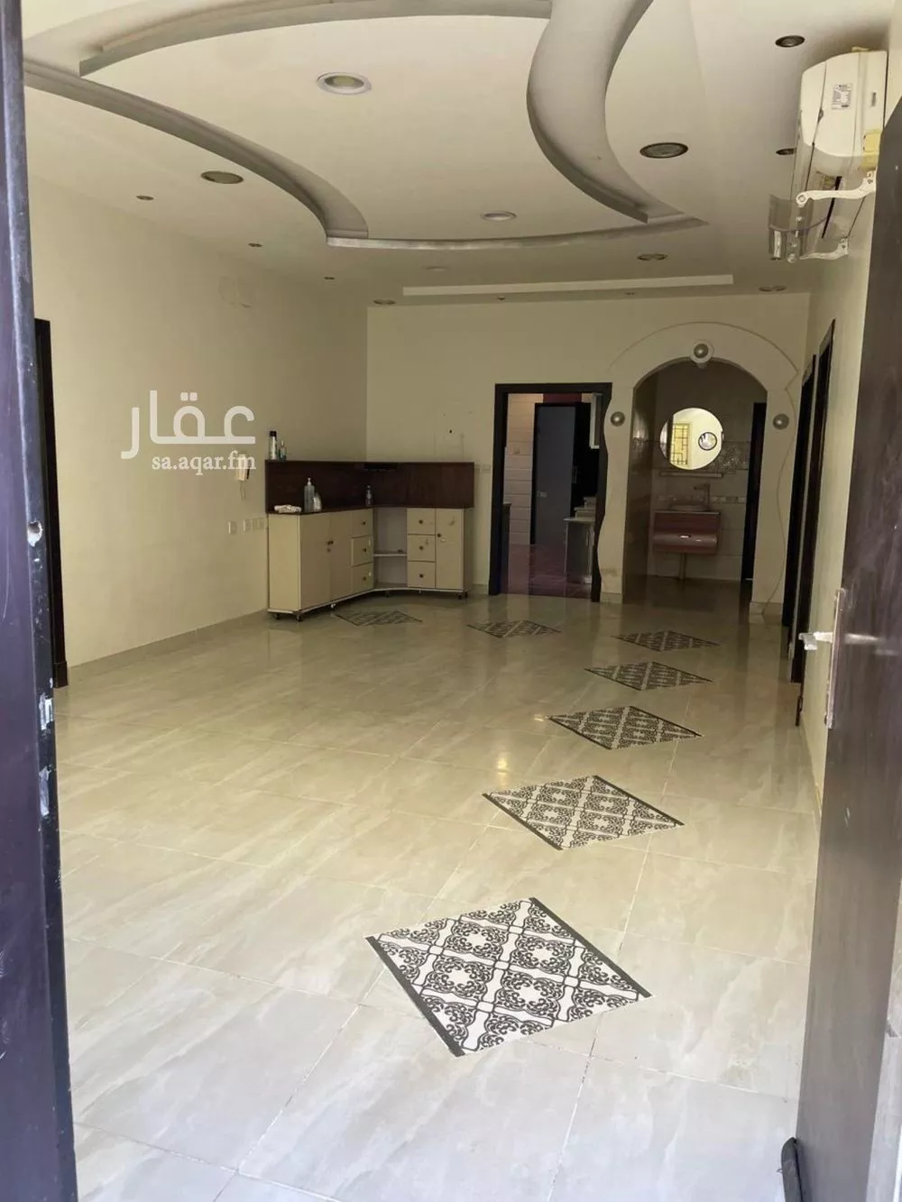 4 bedroom villa in Dhahrat Al Badiah, Riyadh 5