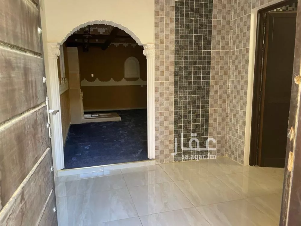 4 bedroom villa in Dhahrat Al Badiah, Riyadh 10