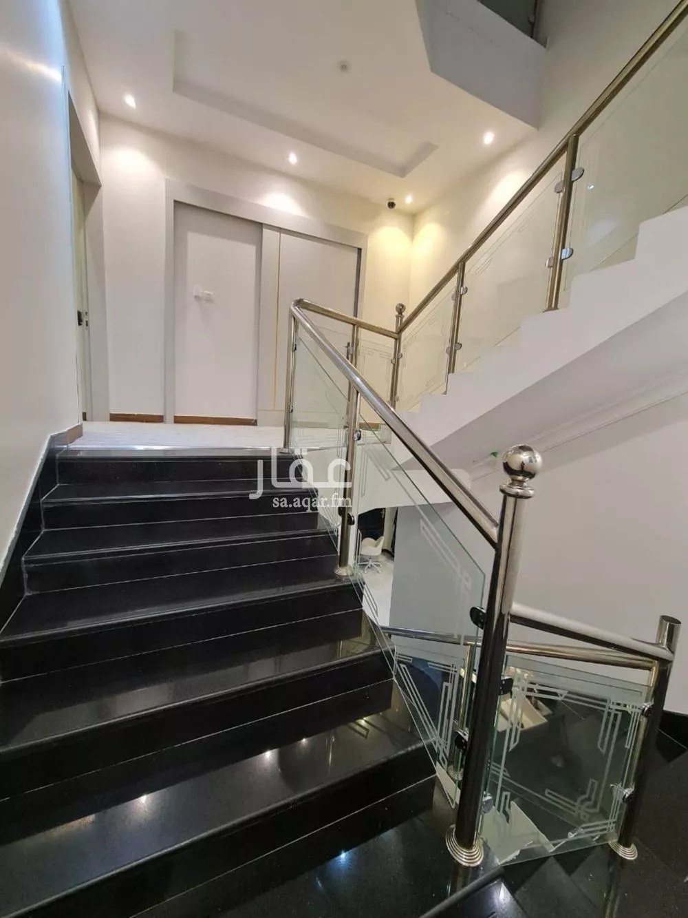 فيلا 4 غرف في المونسية 3