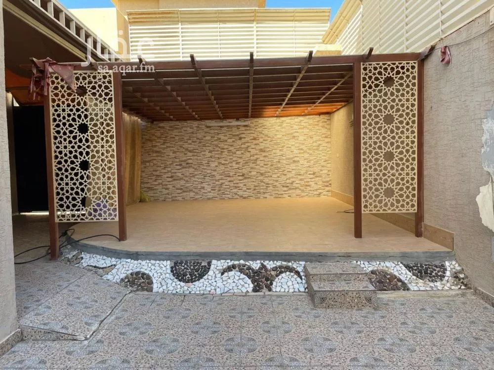 4 bedroom villa in Dhahrat Al Badiah, Riyadh 14