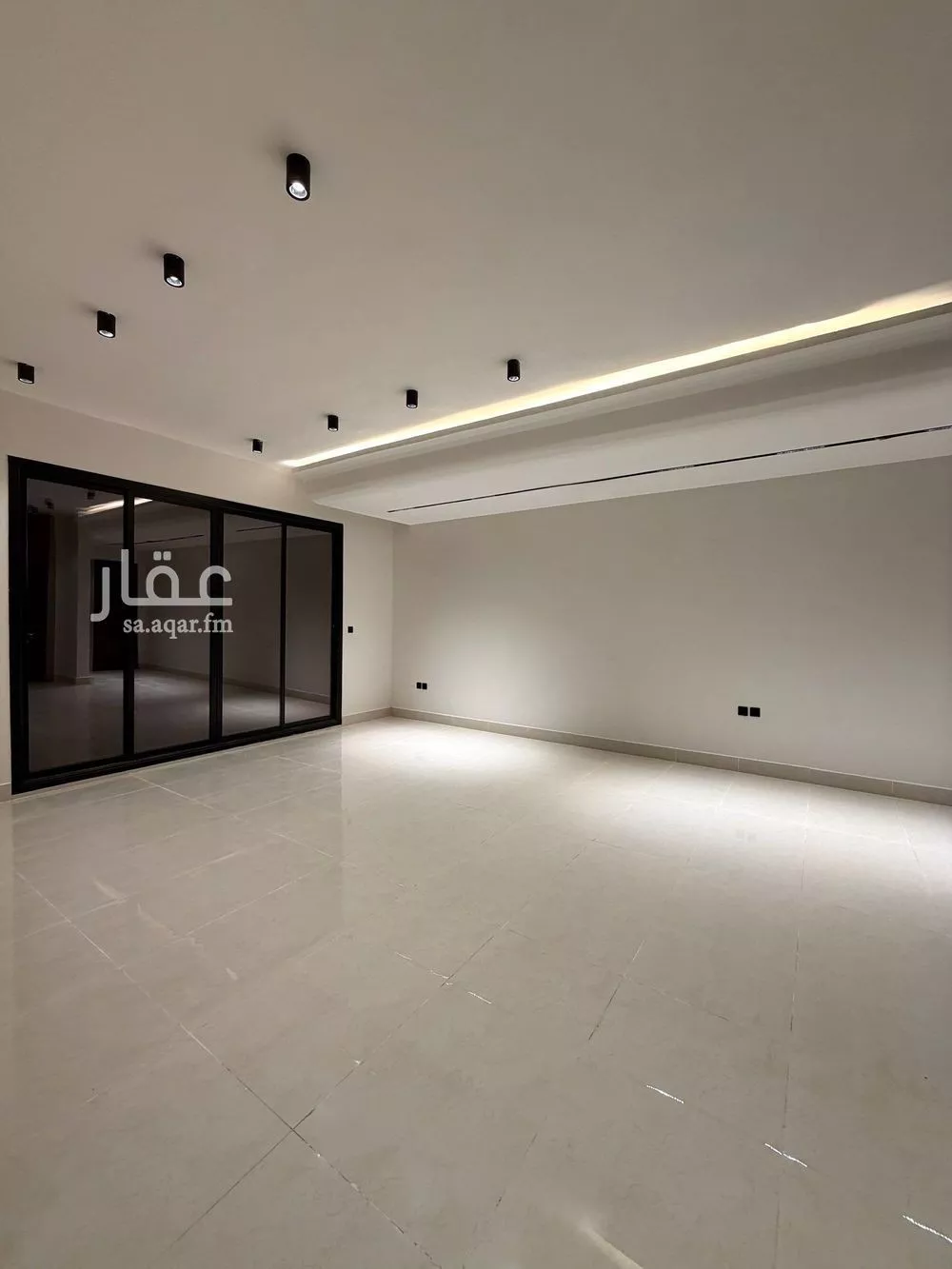 شقة 4 غرف في الرمال 4