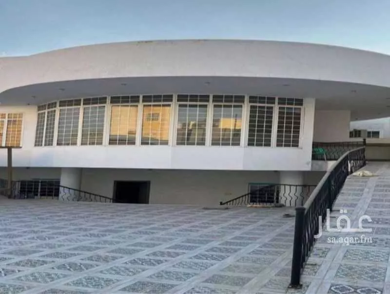 شقة 14 غرف في بطحاء قريش 1