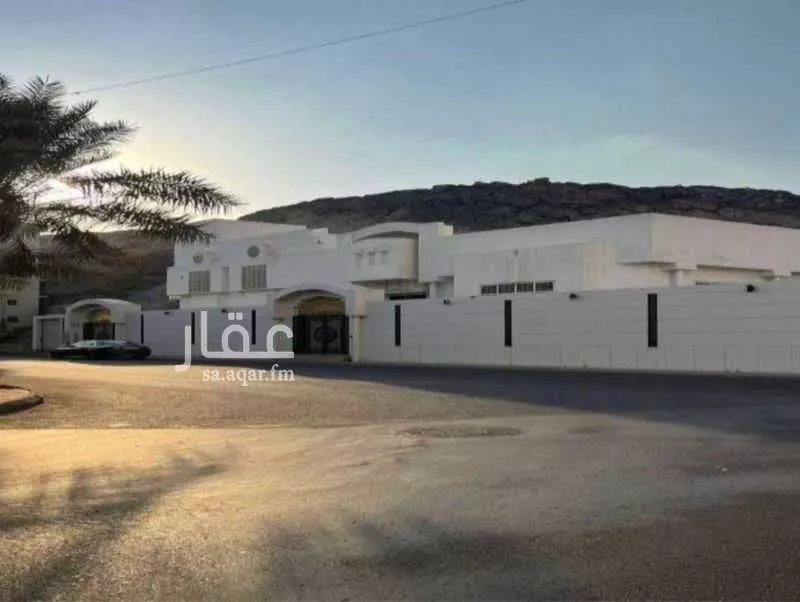 شقة 14 غرف في بطحاء قريش 2