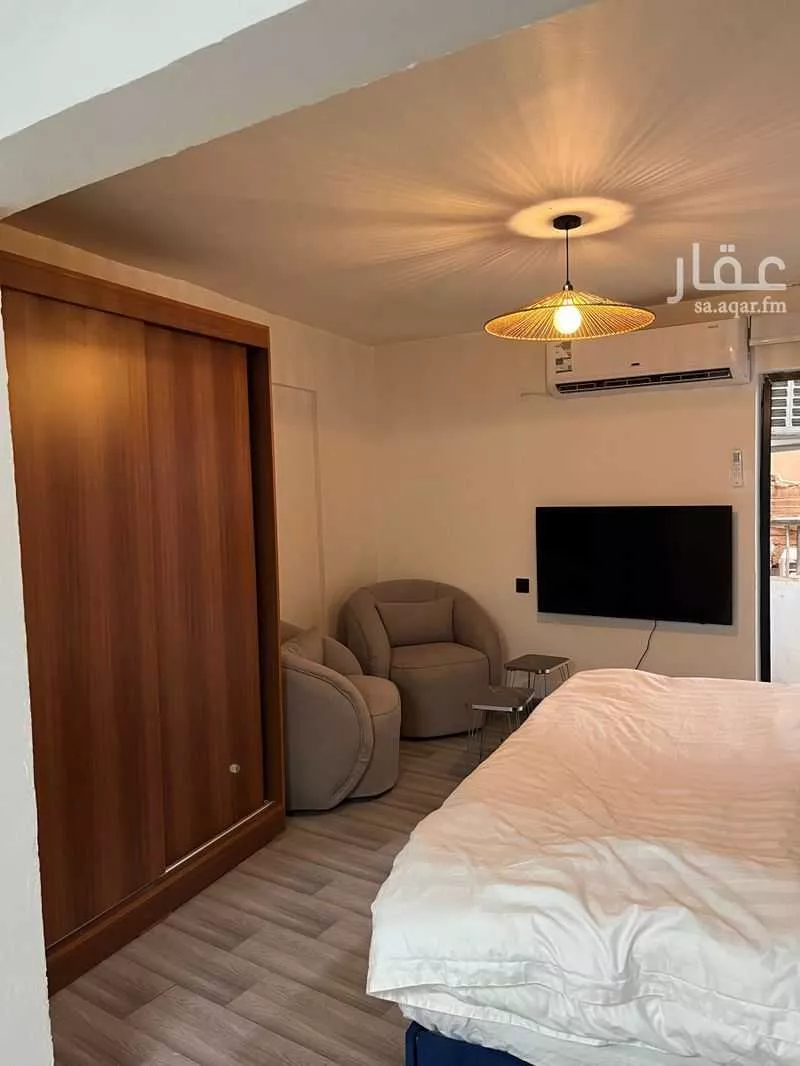 شقة 1 غرف في المربع 5