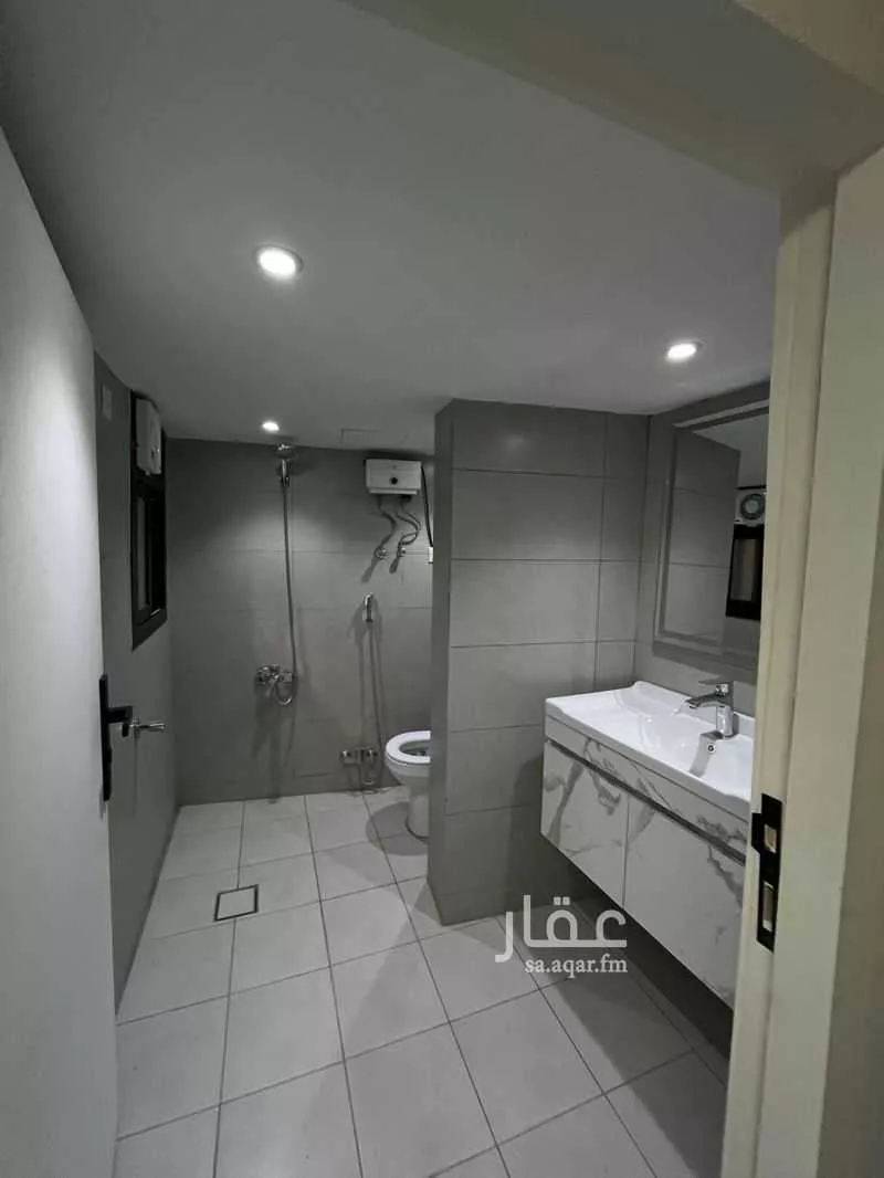 شقة 1 غرف في المربع 4