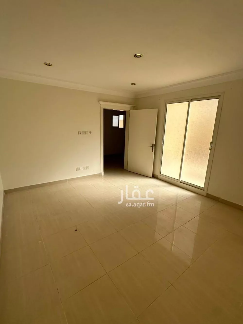 شقة 4 غرف في طويق 1