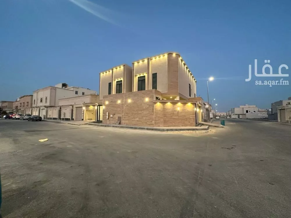 7 bedroom villa in As Sawari 4