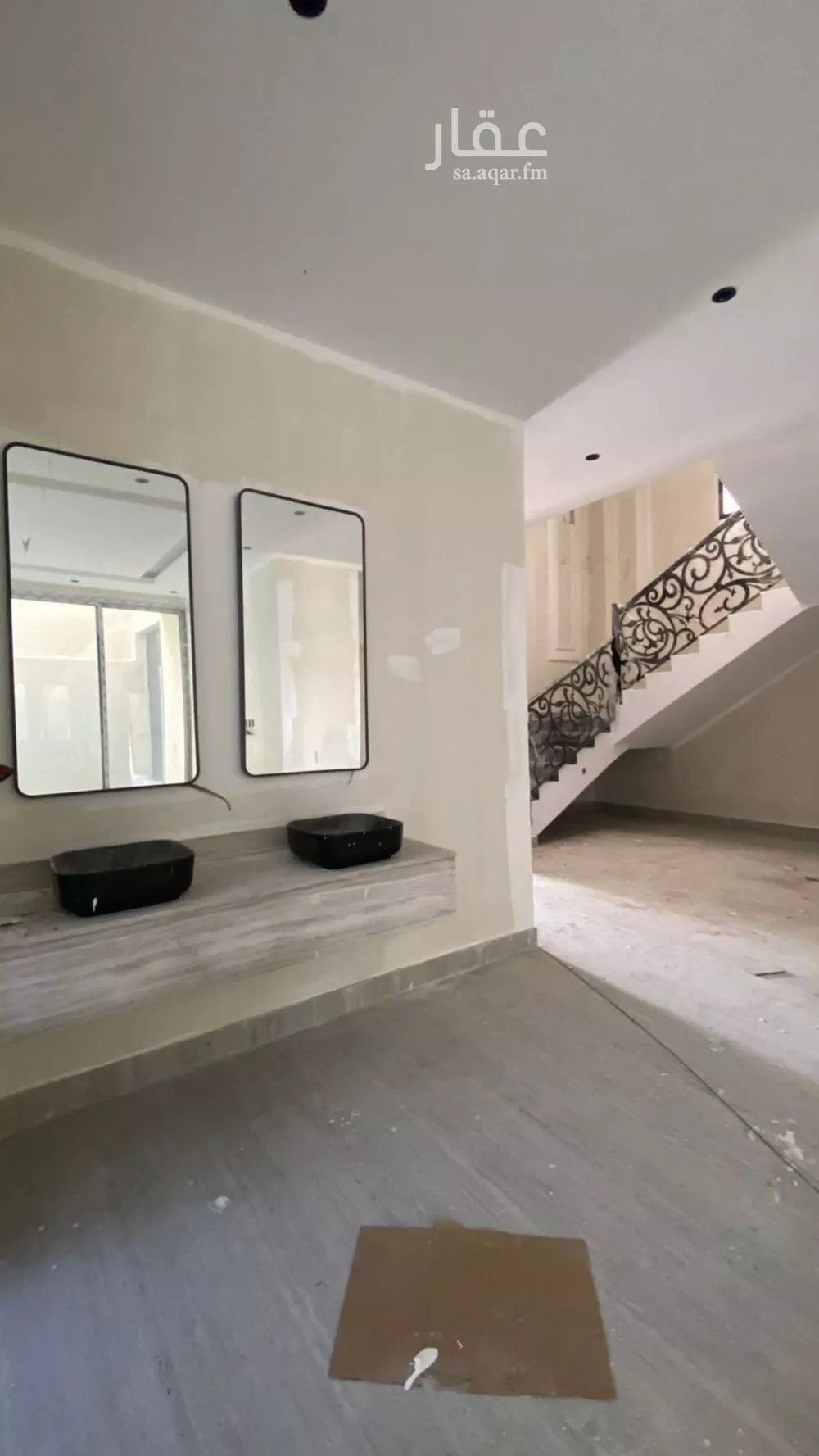 7 bedroom villa in Al Amwaj 3