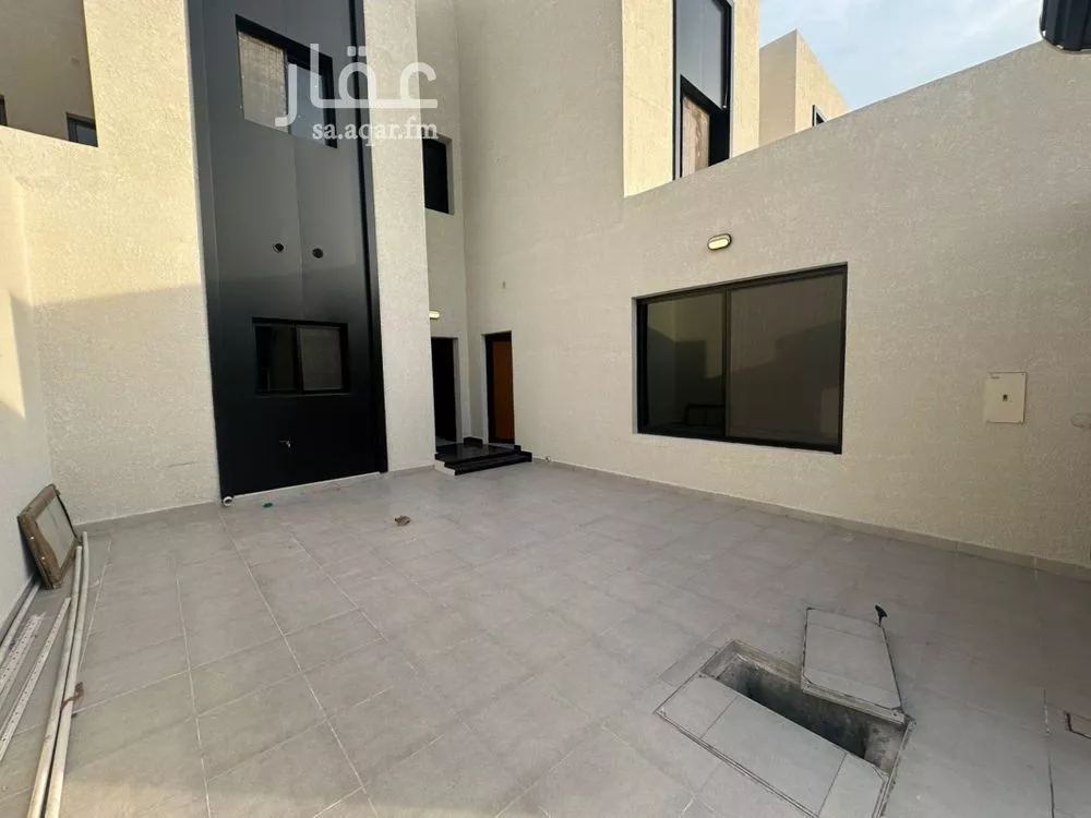 4 bedroom villa in Al Amwaj, Eastern Province 4