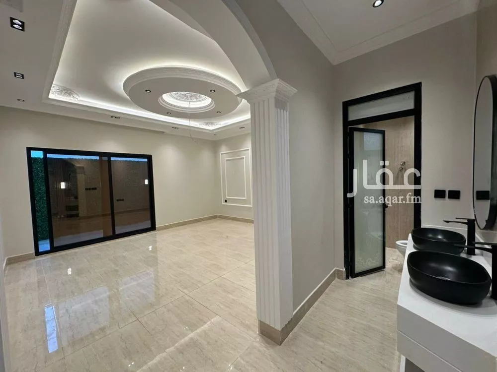 فيلا 9 غرف في اللؤلؤ 5