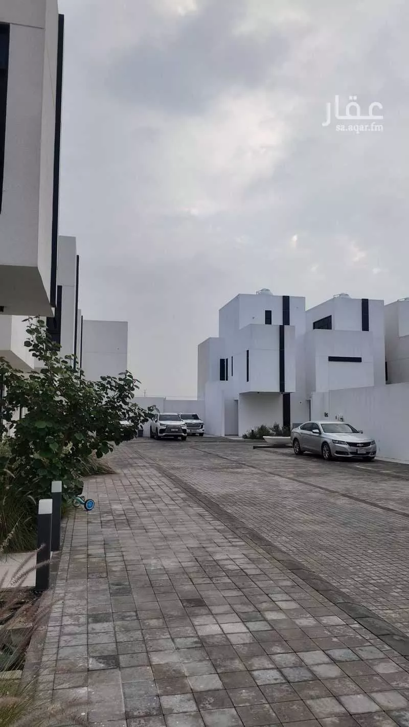 4 bedroom villa in Al Khuzama, Eastern Province 24