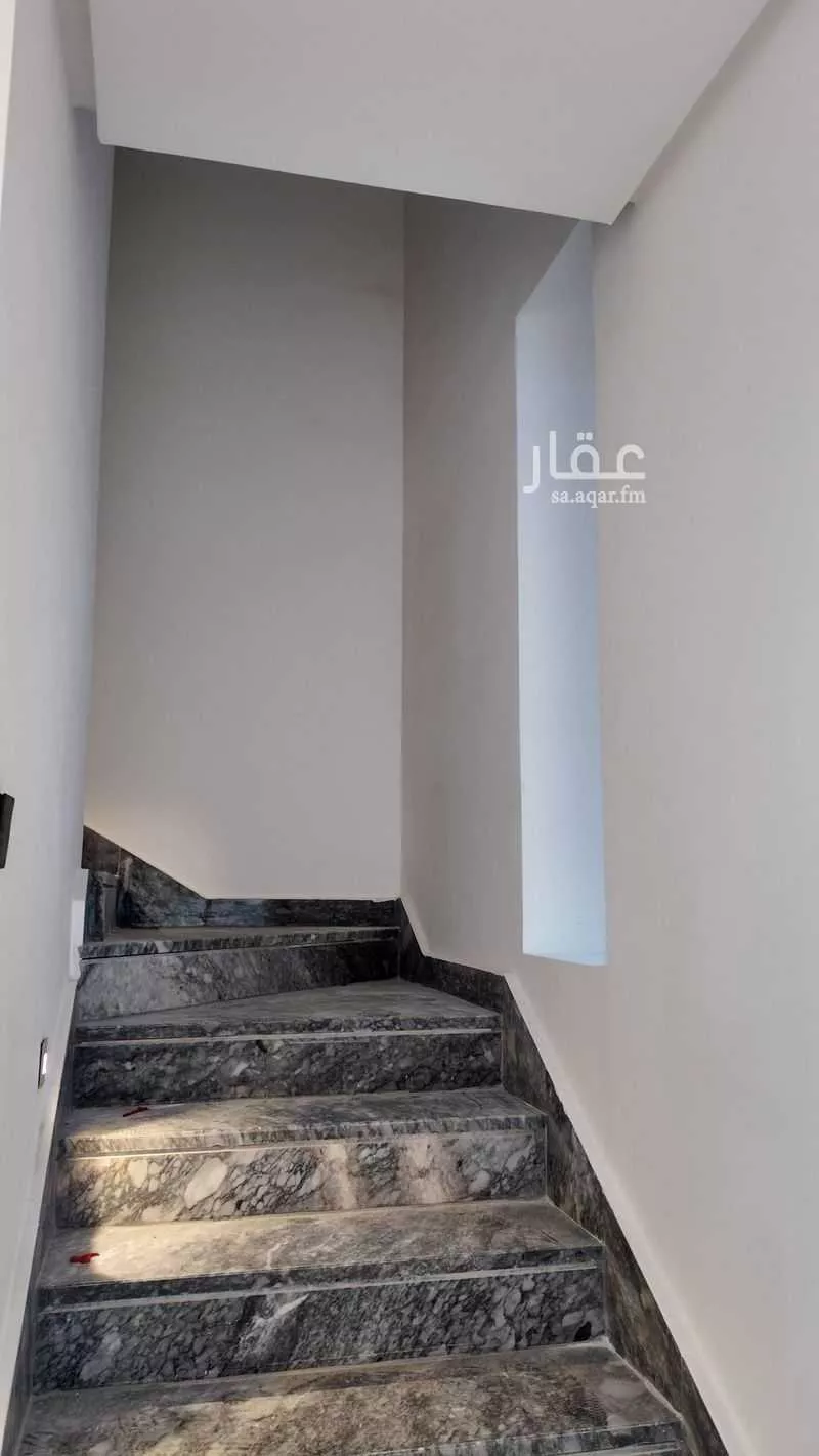 4 bedroom villa in Al Khuzama, Eastern Province 9