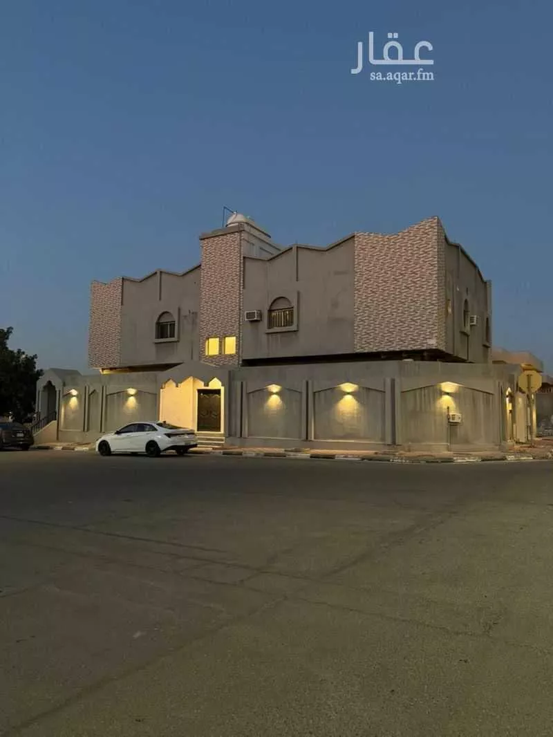 400 sqm building in Al Rawdah