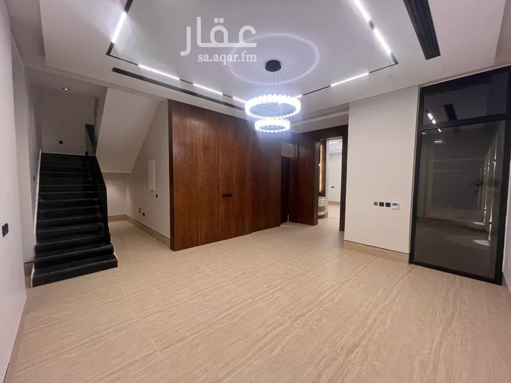 فيلا 5 غرف في العارض 5