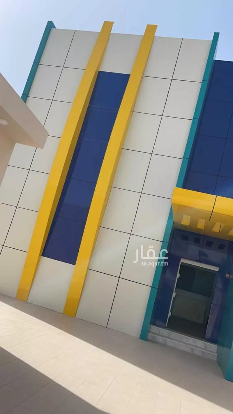 800 sqm building in Al Khaleej 2