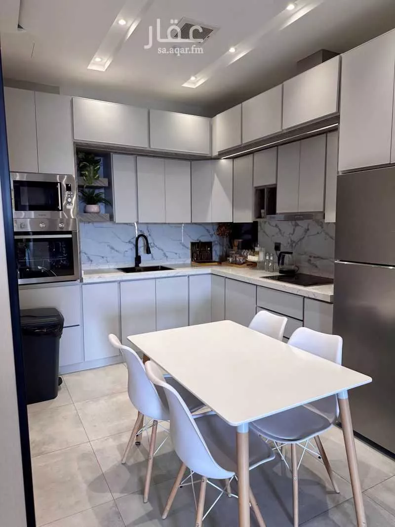 شقة 2 غرف في الملقا 5