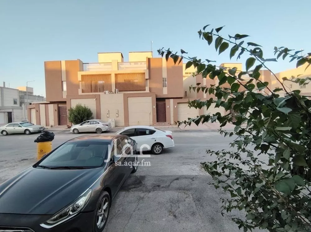 دوبلكس 10 غرف في عكاظ 1