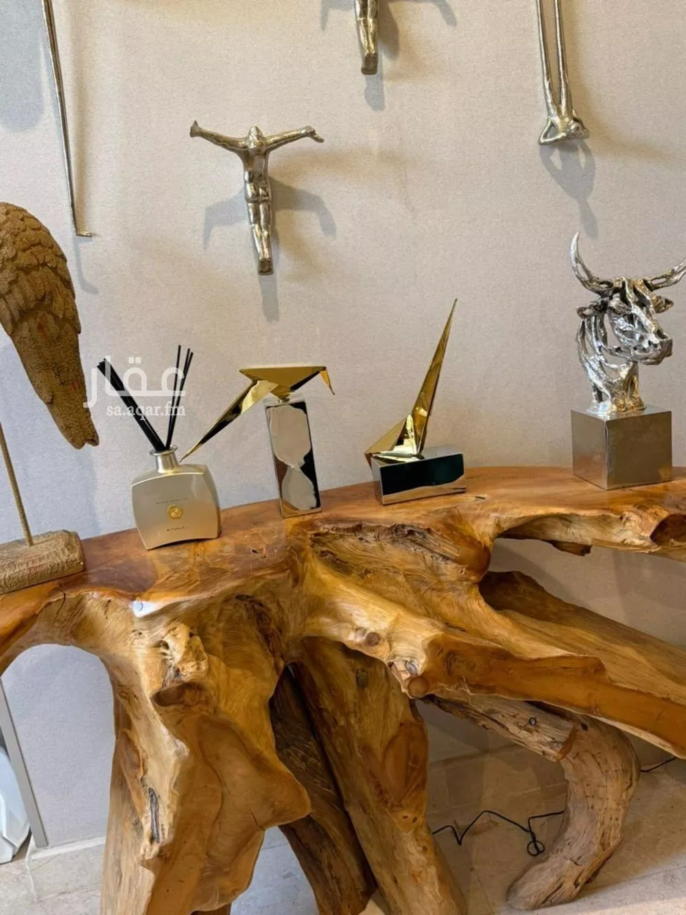 4 bedroom villa in Irqah 4