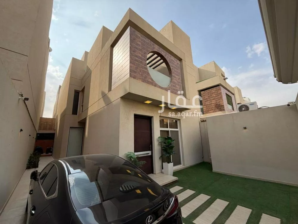 4 bedroom villa in Irqah 1