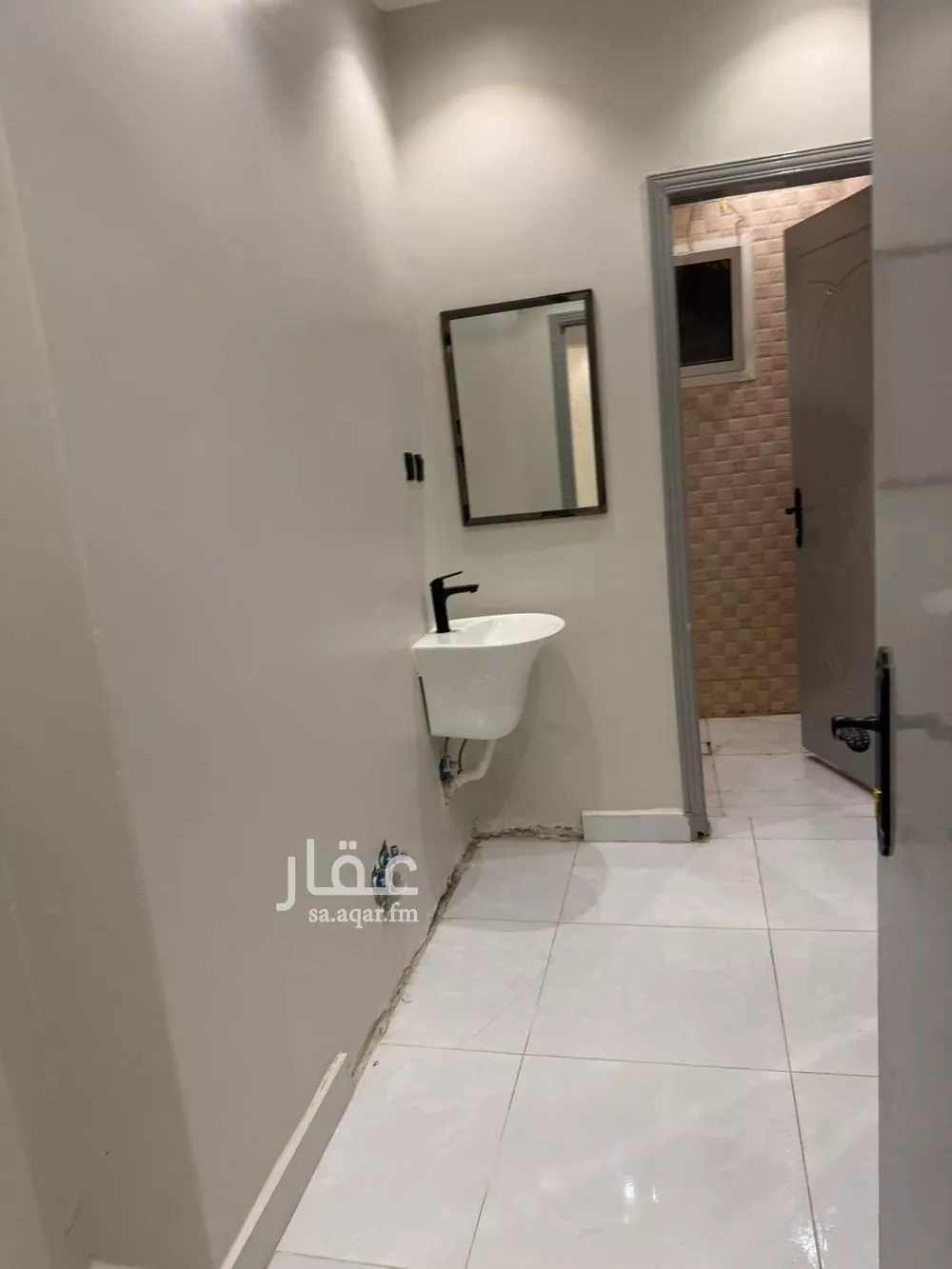 شقة 1 غرف في الخليج 4