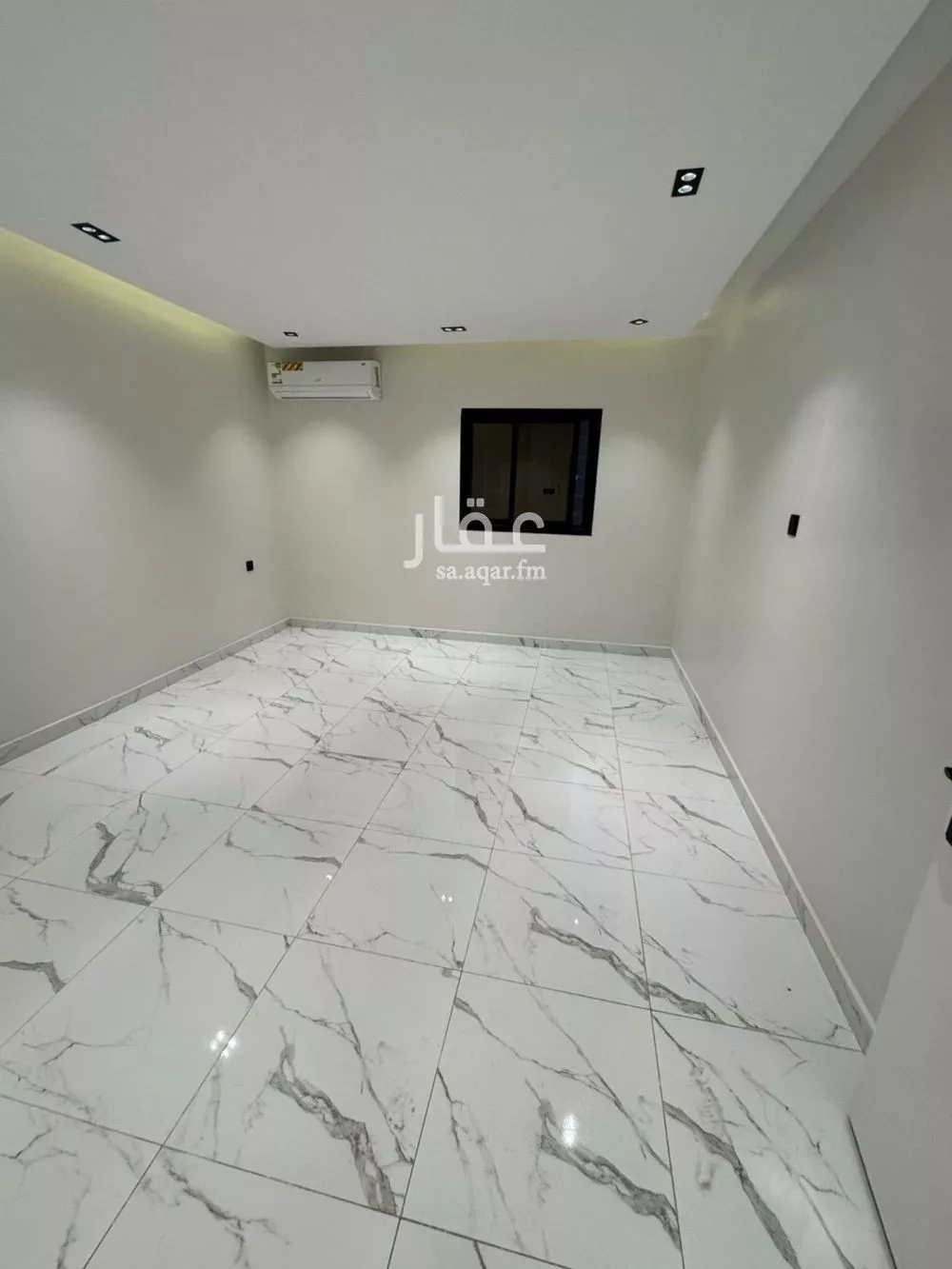 شقة 1 غرف في الملقا 2