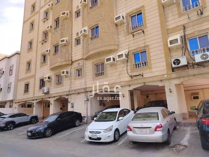 عمارة 990 م² في السلامة 5