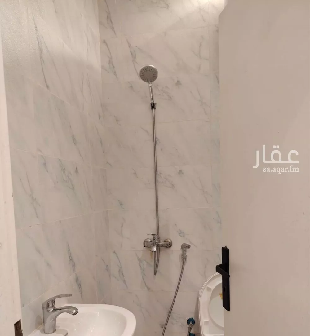 شقة 1 غرف في العارض 4