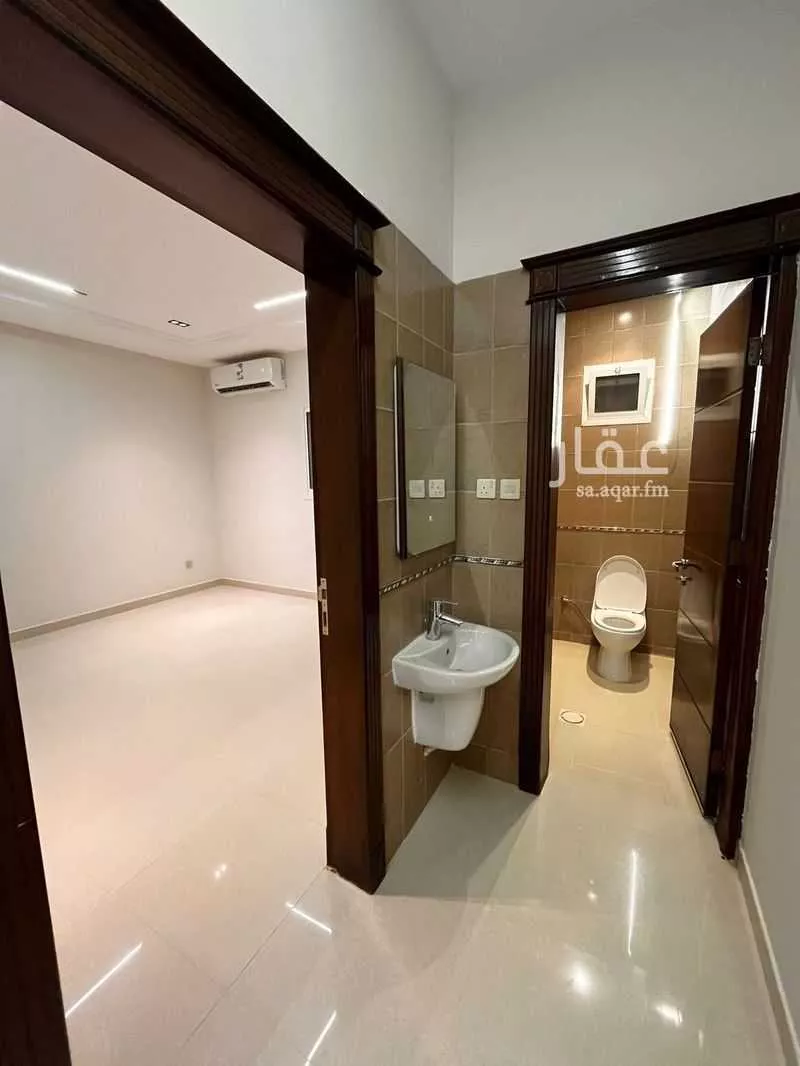 شقة 5 غرف في عرقة 5