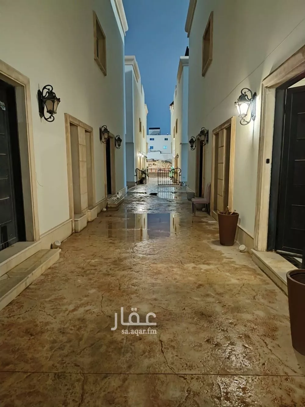 فيلا 4 غرف في ظهرة لبن 3