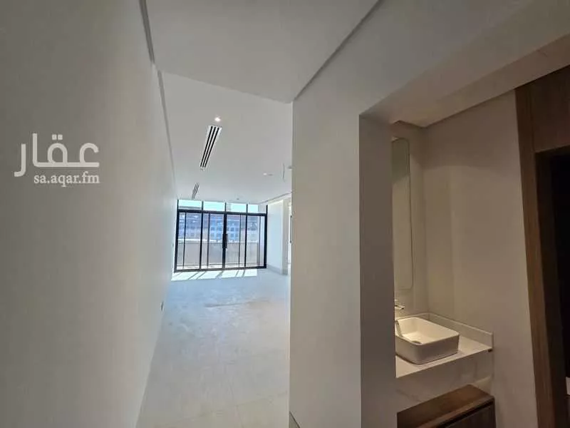 4 bedroom apartment in Al Bandariyah 4