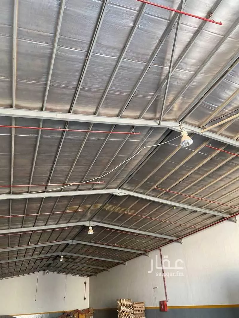 مستودع 4400 م² في المنصورية 4