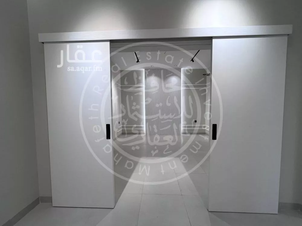 شقة 4 غرف في النعيم 4